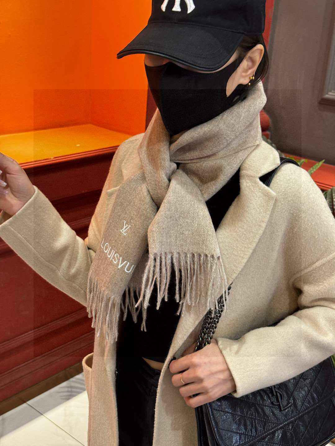 LOUIS VUITTON LV SCARF 180 CM IN CASHMERE 730568
