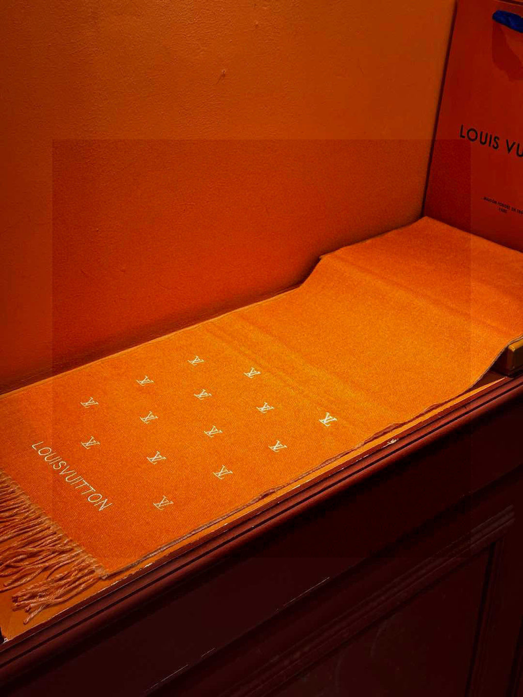 LOUIS VUITTON LV SCARF 180 CM IN CASHMERE 730569