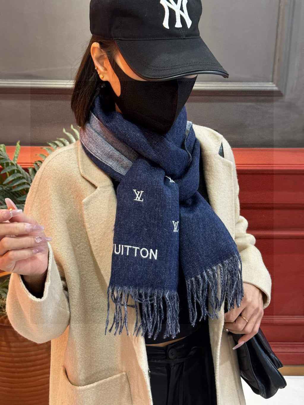 LOUIS VUITTON LV SCARF 180 CM IN CASHMERE 730570