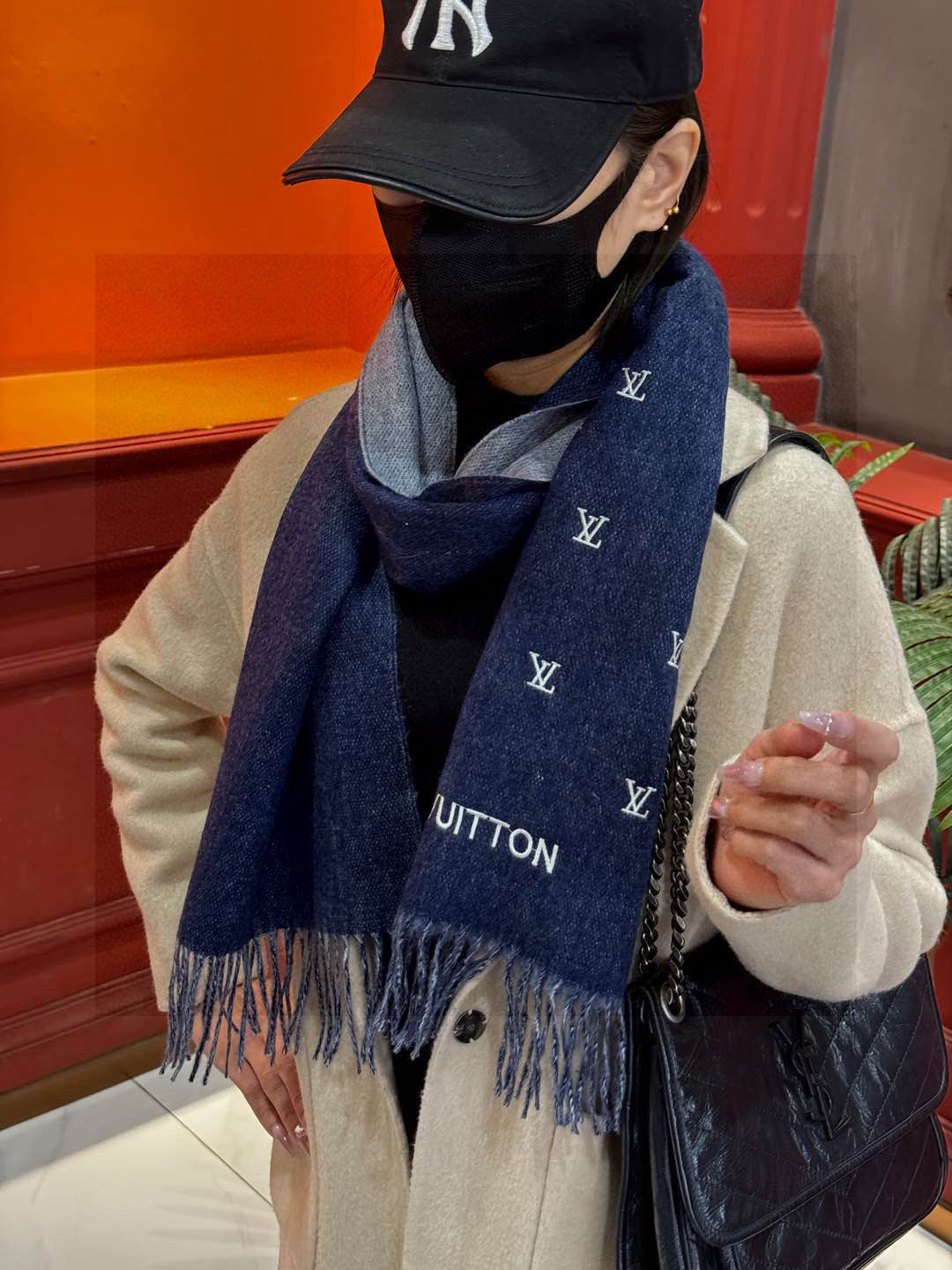 LOUIS VUITTON LV SCARF 180 CM IN CASHMERE 730570