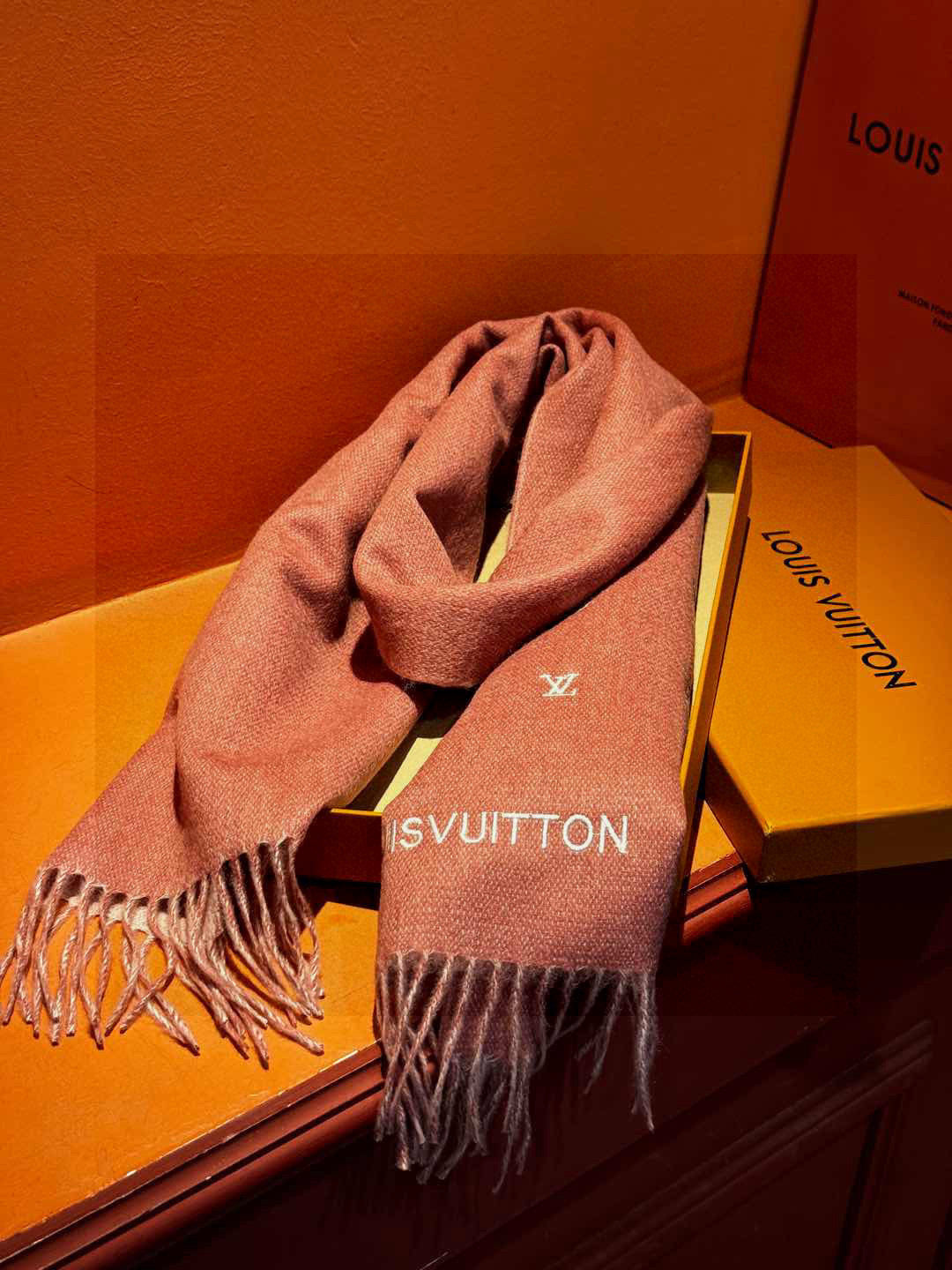 LOUIS VUITTON LV SCARF 180 CM IN CASHMERE 730572