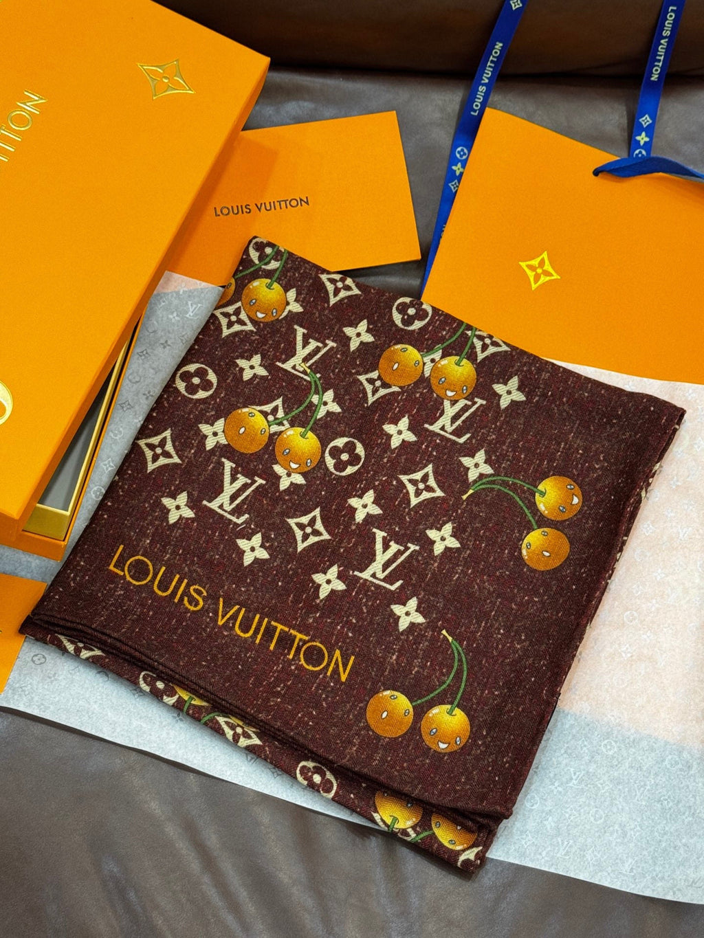 LOUIS VUITTON LV SCARF 140 CM IN WOOL MIX SILK 737266