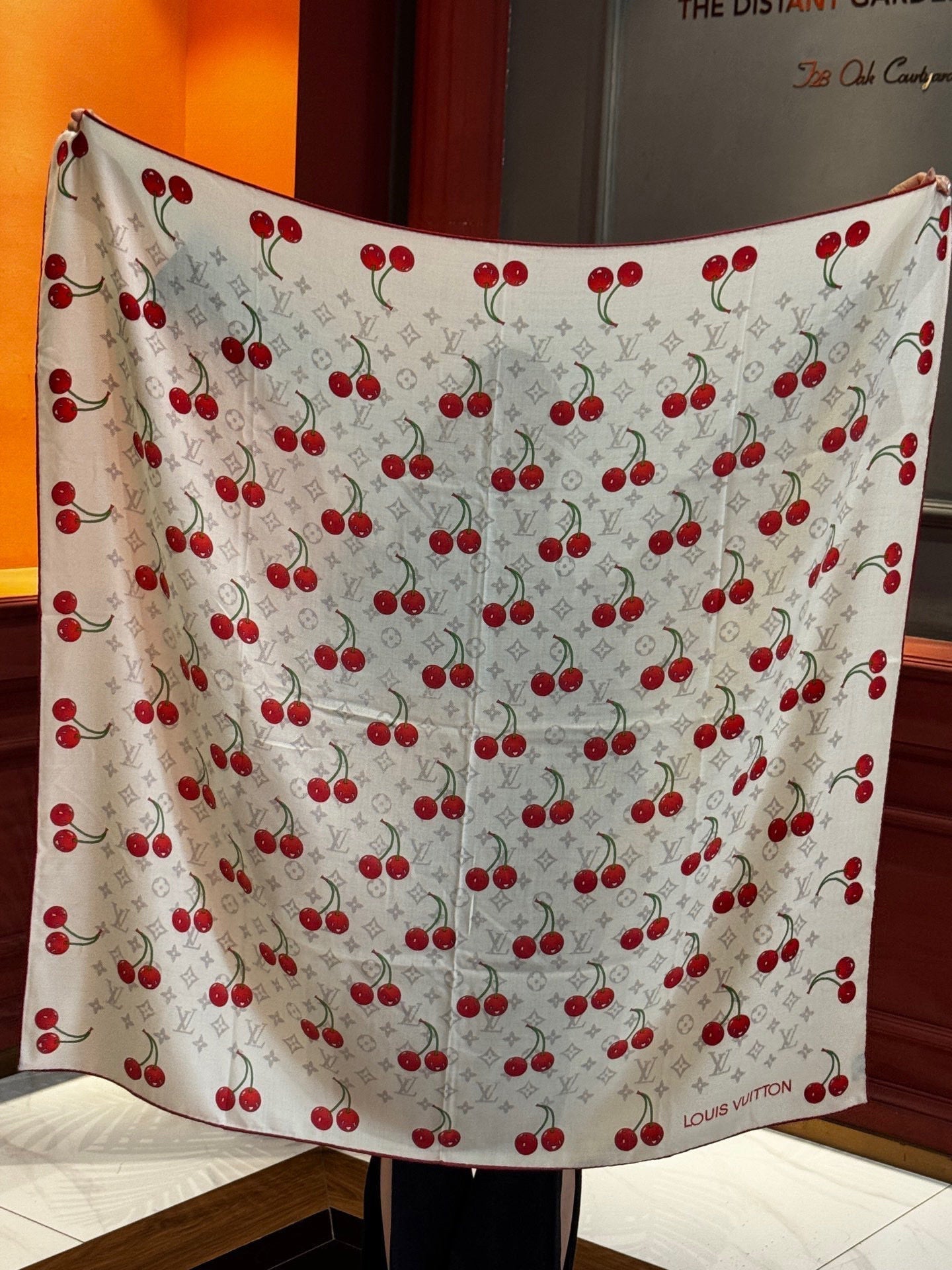 LOUIS VUITTON LV SCARF 140 CM IN SILK-CASHMERE BLEND 737267