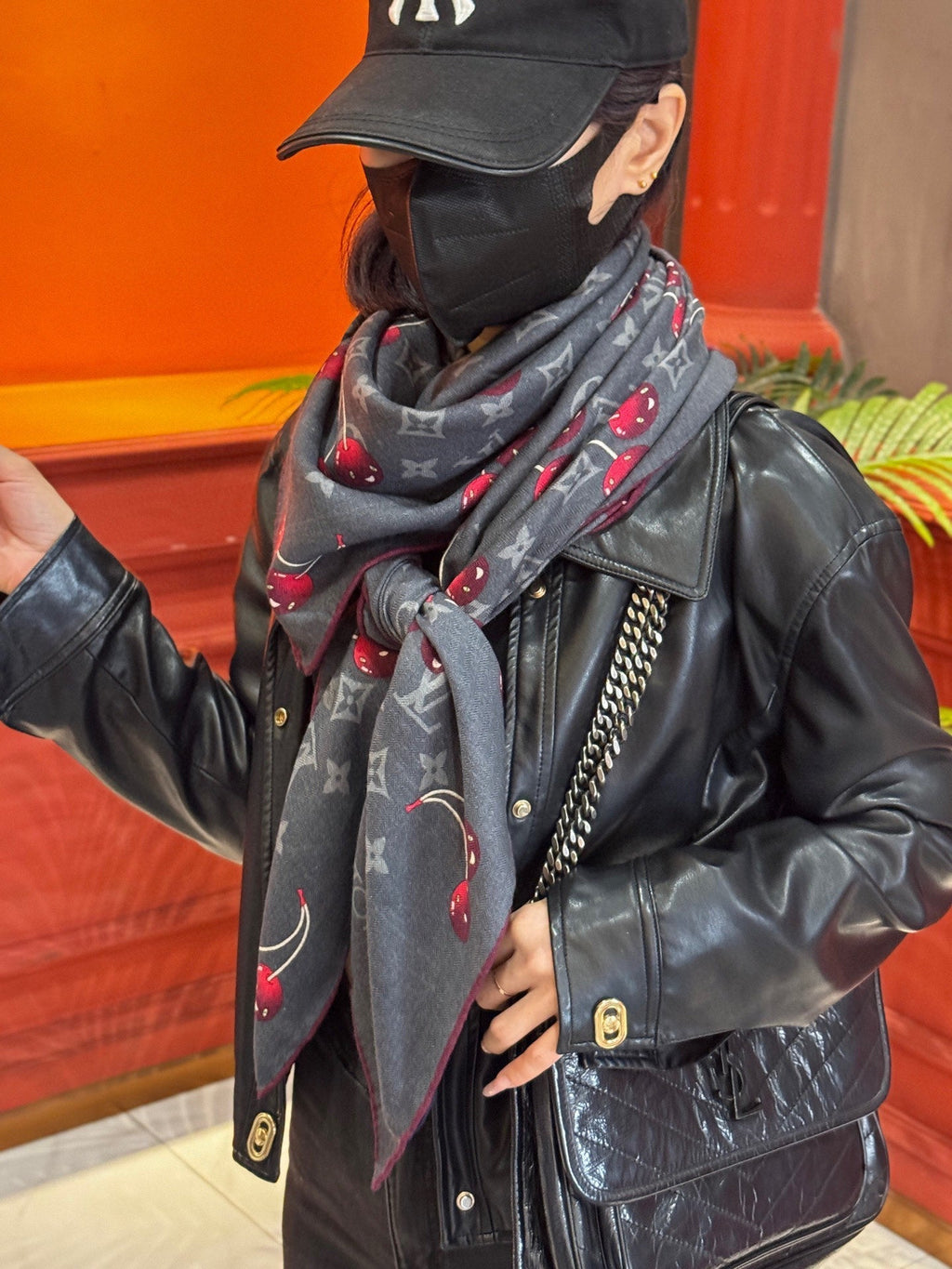 LOUIS VUITTON LV SCARF 140 CM IN SILK-CASHMERE BLEND 737268