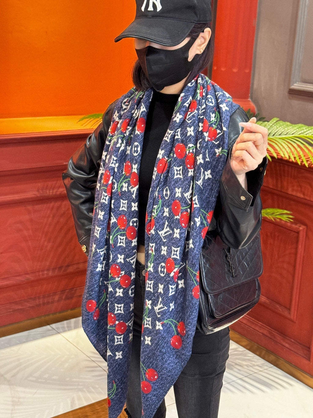 LOUIS VUITTON LV SCARF 140 CM IN SILK-CASHMERE BLEND 737269