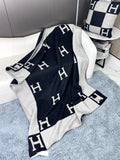 HERMES AVALON THROW BLANKET 170 CM IN BLACK CASERE 294472