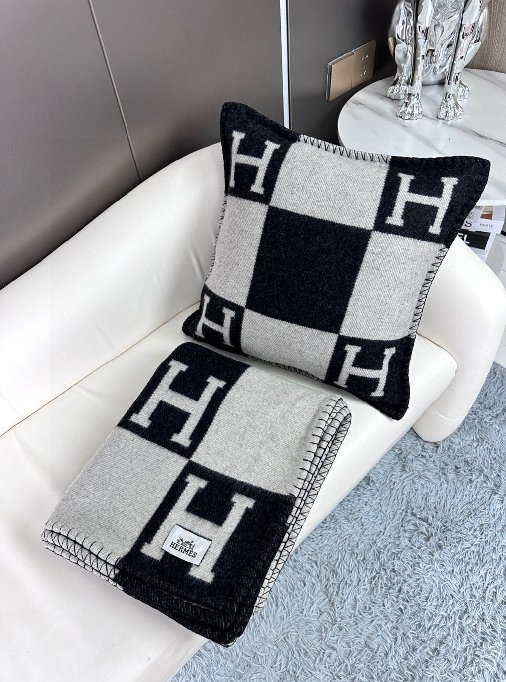 HERMES AVALON THROW BLANKET 170 CM IN BLACK CASERE 294472
