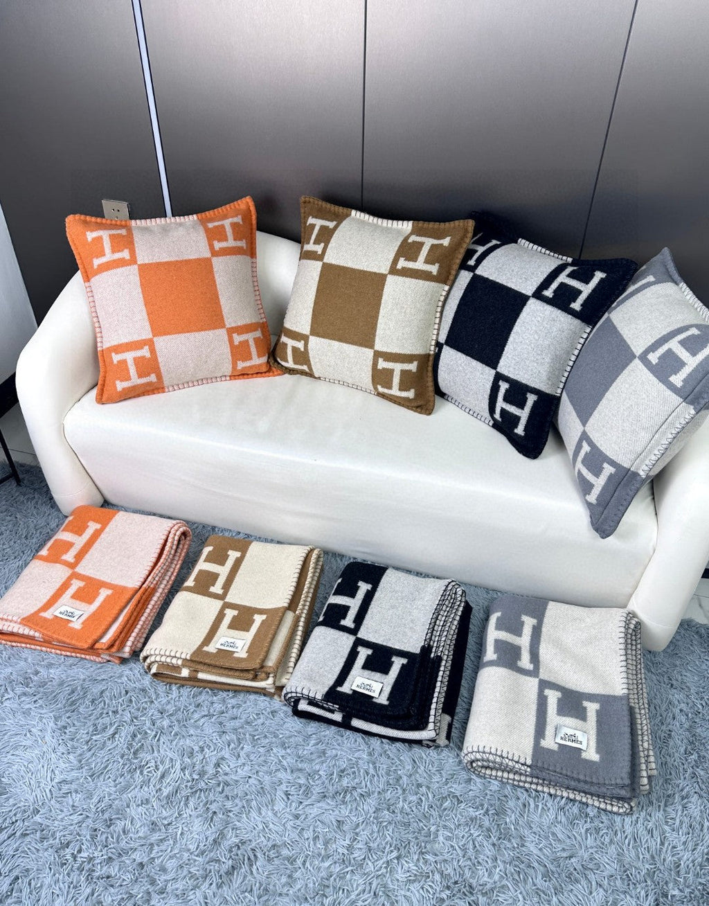 HERMES AVALON THROW BLANKET 170 CM IN BLACK CASERE 294472