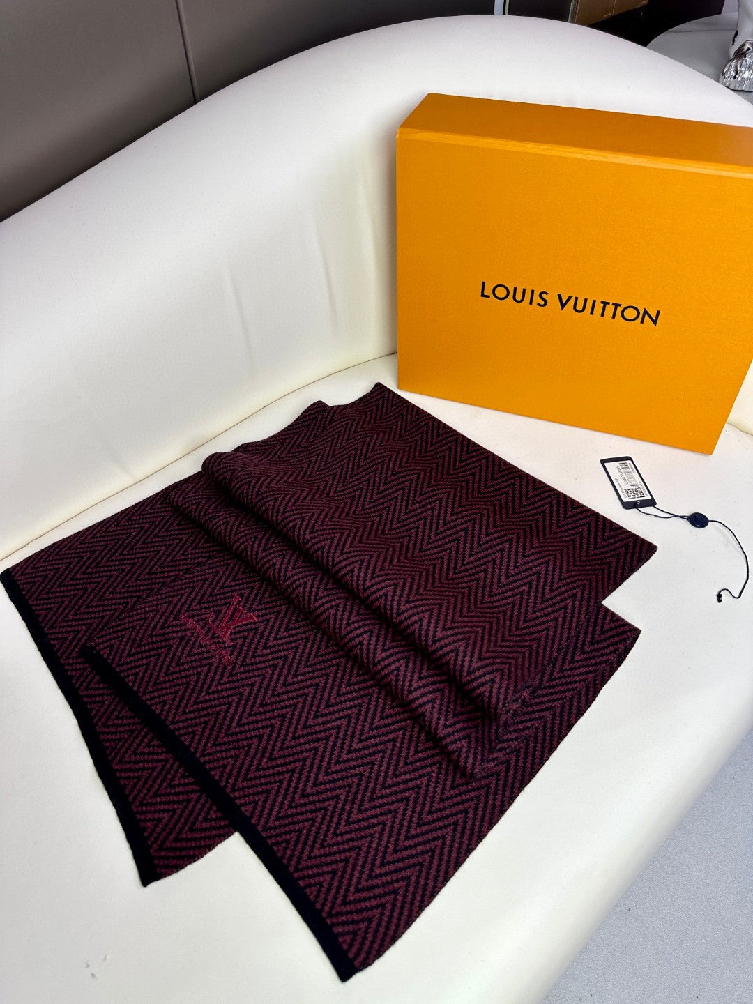 LOUIS VUITTON SCARF 180 CM IN WINE PURPLE CASHMERE 393154