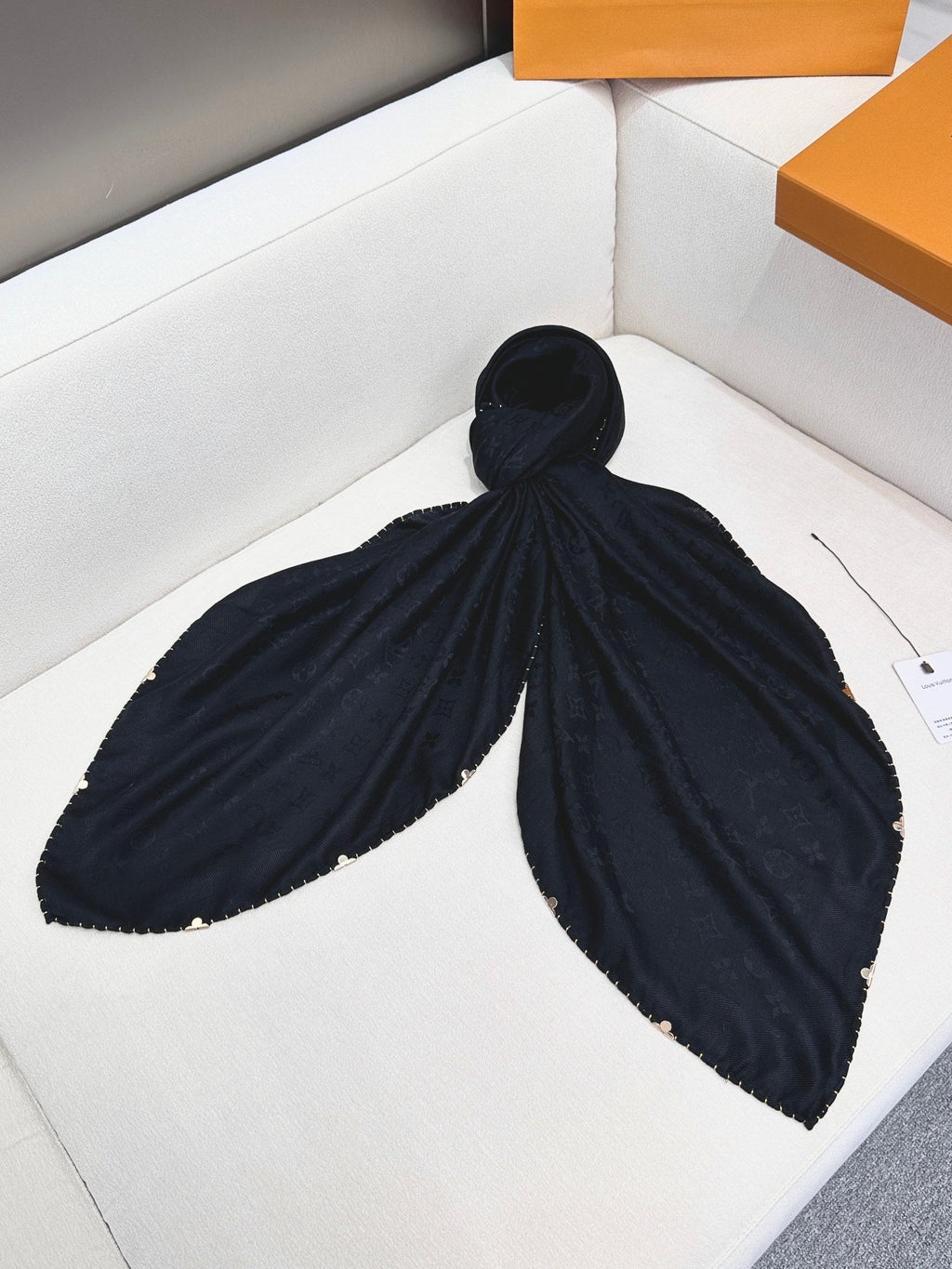 LOUIS VUITTON EVERMORE SCARF 140 CM IN BLACK SILK AND WOOL 393156