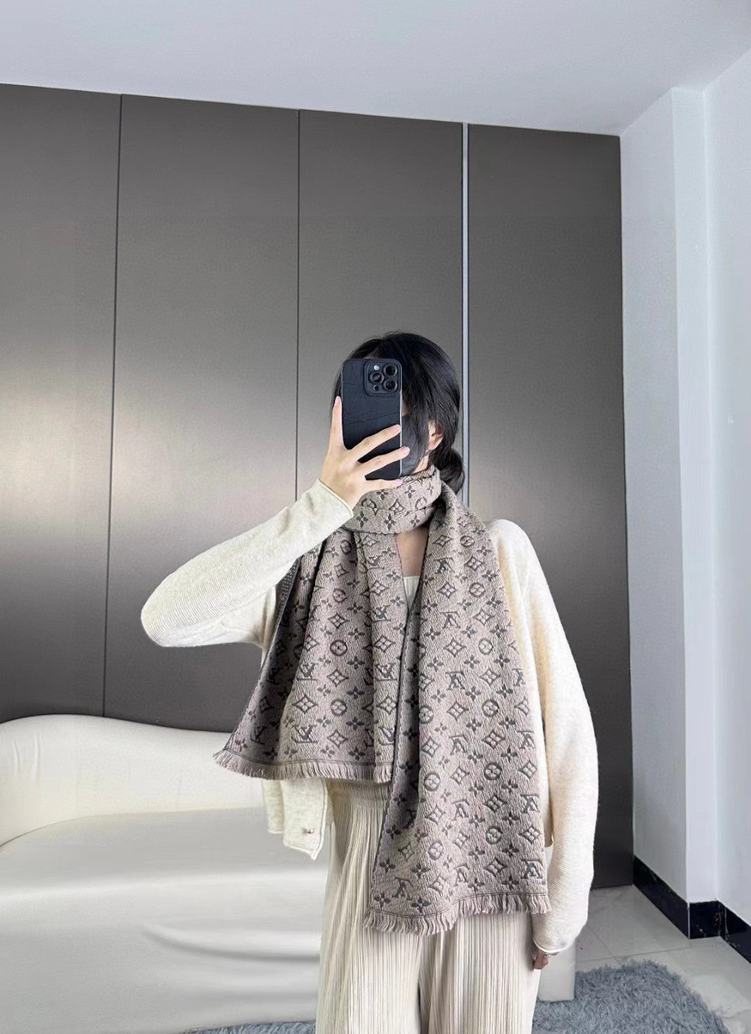 LOUIS VUITTON SCARF 180 CM IN KHAKI BROWN CLASSIC MONOGRAM CASHMERE 396440