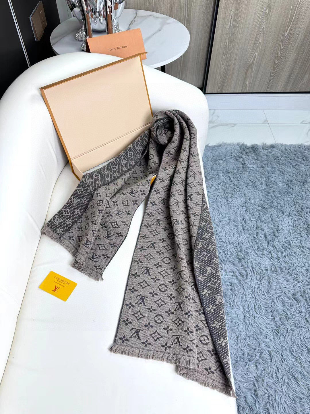 LOUIS VUITTON SCARF 180 CM IN KHAKI BROWN CLASSIC MONOGRAM CASHMERE 396440