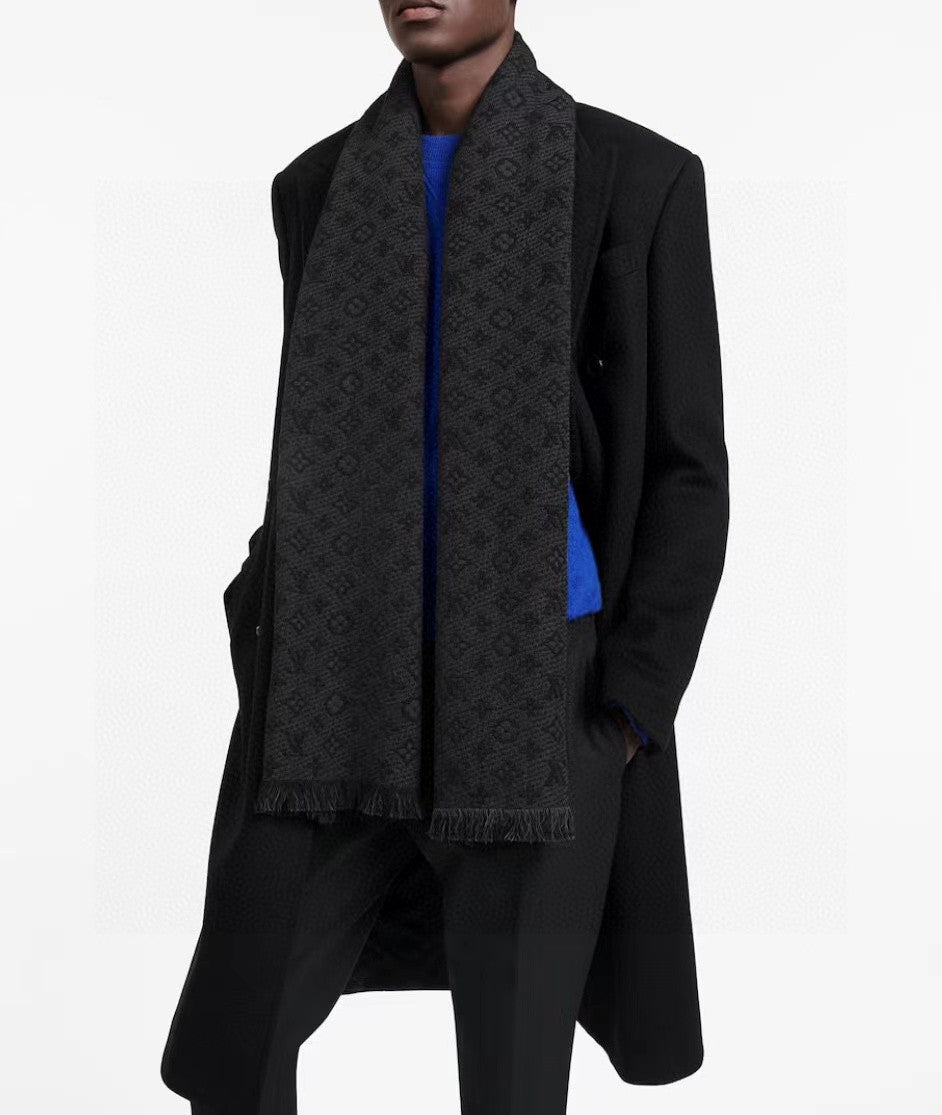 LOUIS VUITTON SCARF 180 CM IN BLACK CLASSIC MONOGRAM CASHMERE 396441
