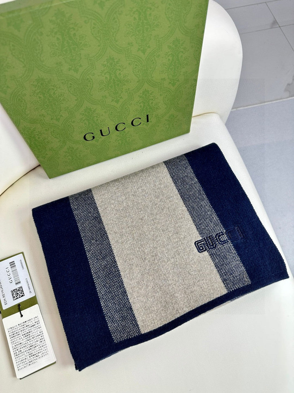 GUCCI SCARF 180 CM IN NAVY BLUE MIX BEIGE CASHMERE 398448