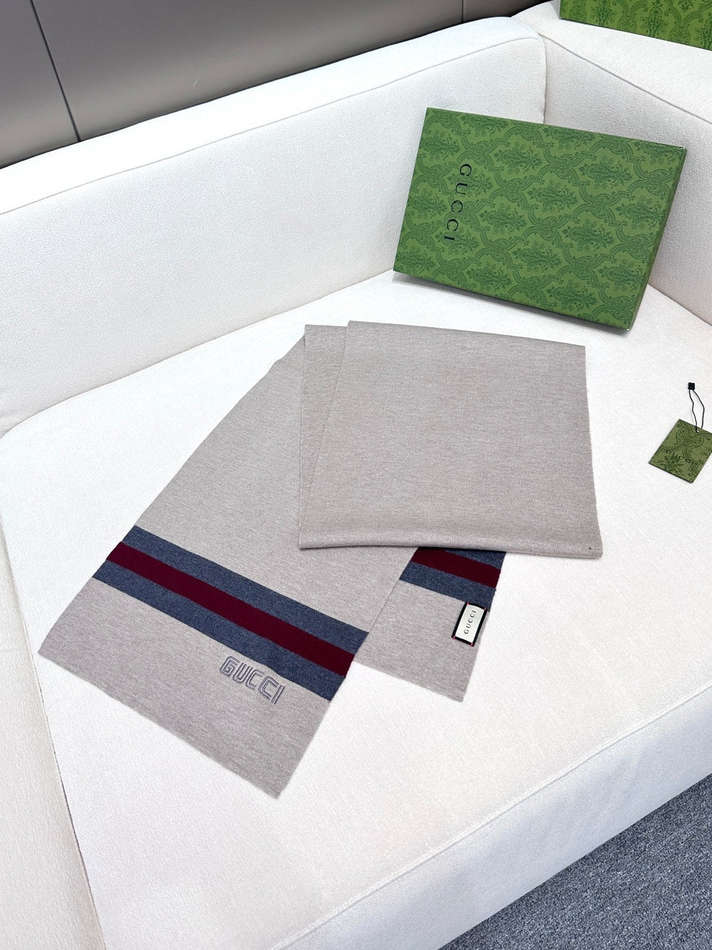 GUCCI SCARF 180 CM IN HARBOR GRAY CASHMERE 398452