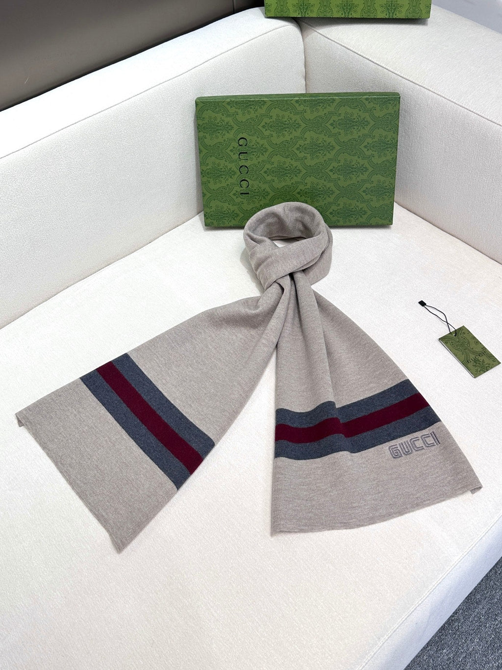 GUCCI SCARF 180 CM IN HARBOR GRAY CASHMERE 398452