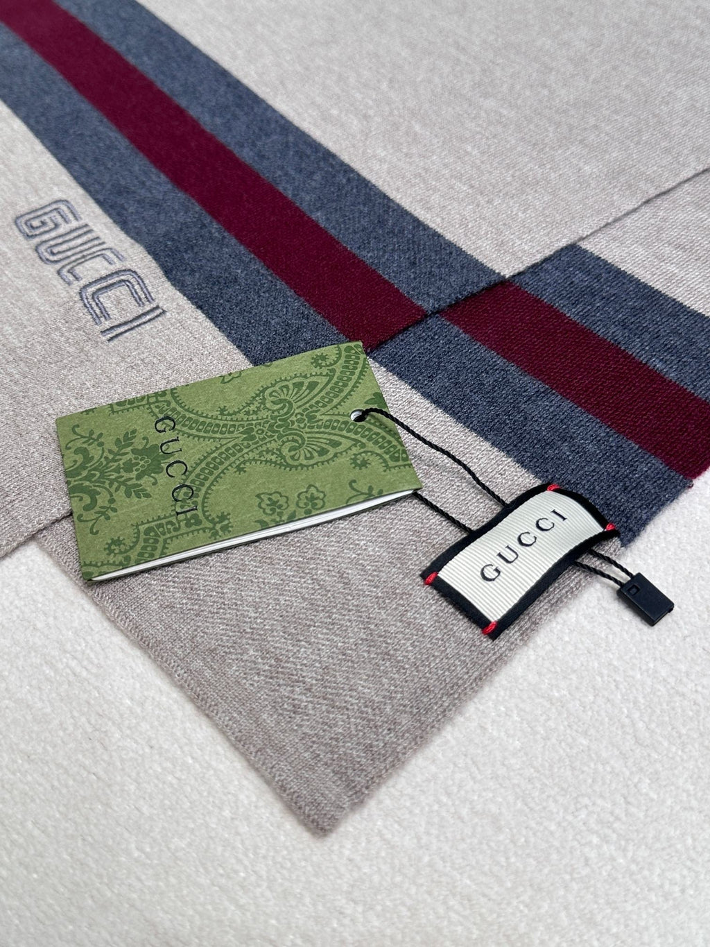 GUCCI SCARF 180 CM IN HARBOR GRAY CASHMERE 398452