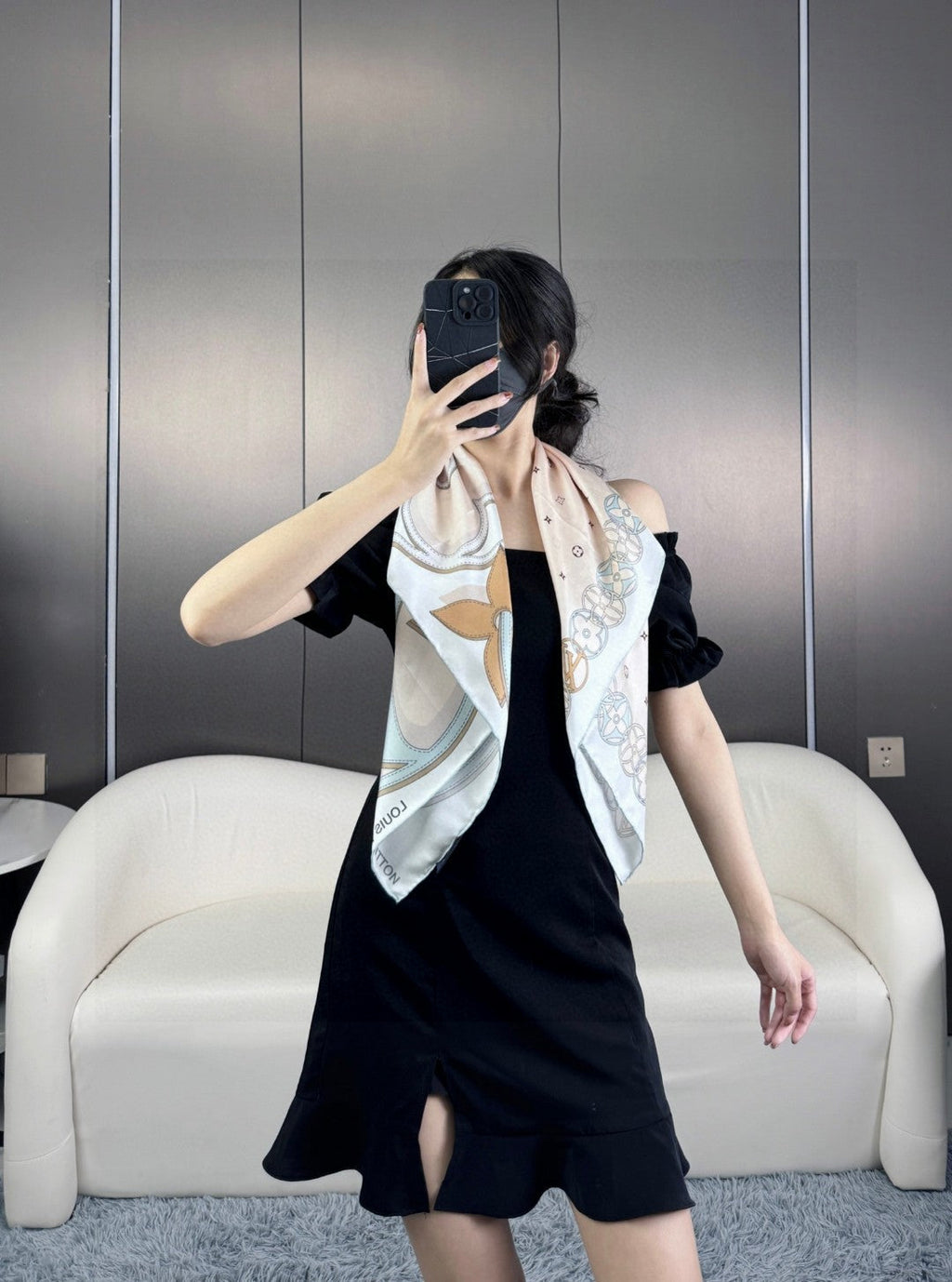 LOUIS VUITTON LV SCARF 90 CM IN SILK 719999