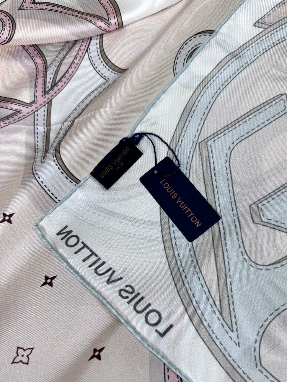 LOUIS VUITTON LV SCARF 90 CM IN SILK 719999