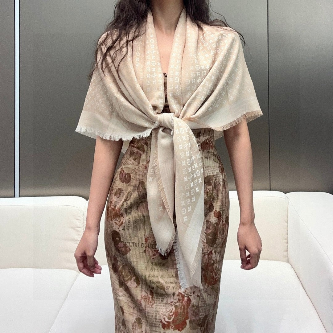 LOUIS VUITTON LV SCARF 120 CM IN WOOL MIX SILK 737297