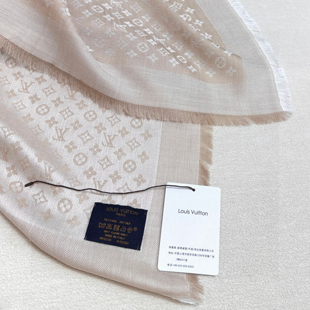 LOUIS VUITTON LV SCARF 120 CM IN WOOL MIX SILK 737297