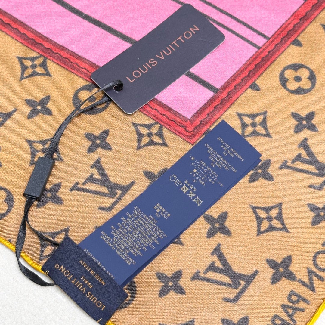 LOUIS VUITTON LV SCARF 90 CM IN SILK 737303
