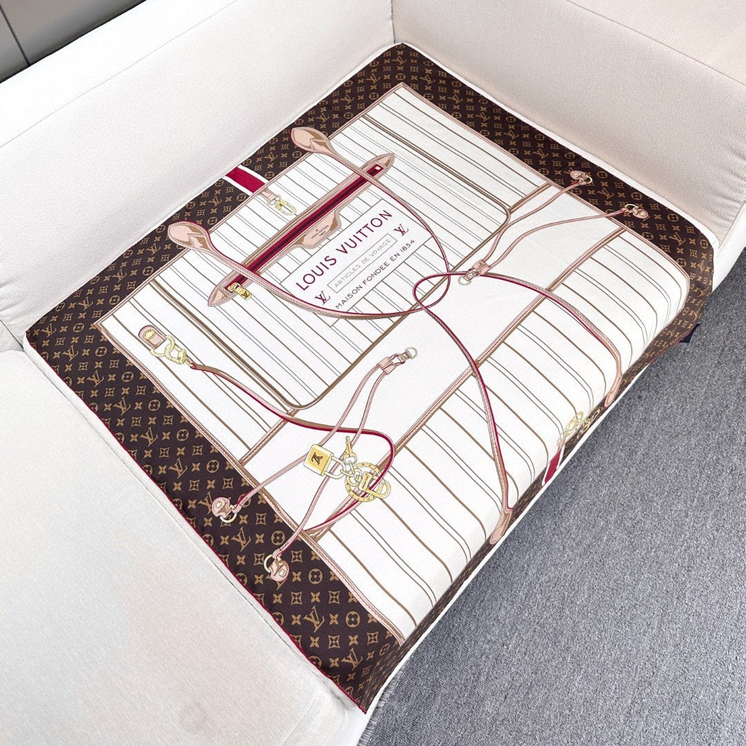 LOUIS VUITTON LV SCARF 90 CM IN SILK 737304