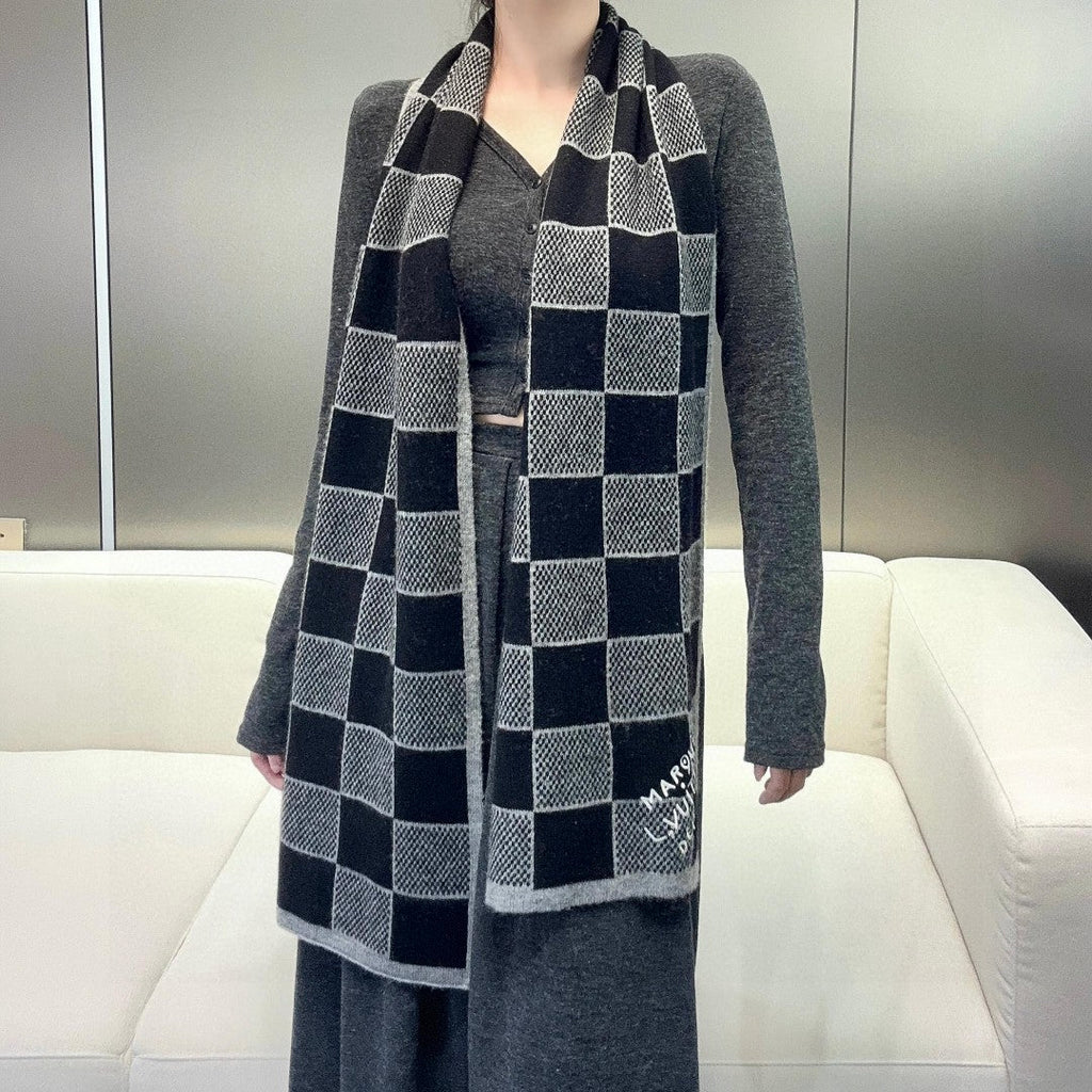 LOUIS VUITTON LV SCARF 180 CM IN CASHMERE 682079
