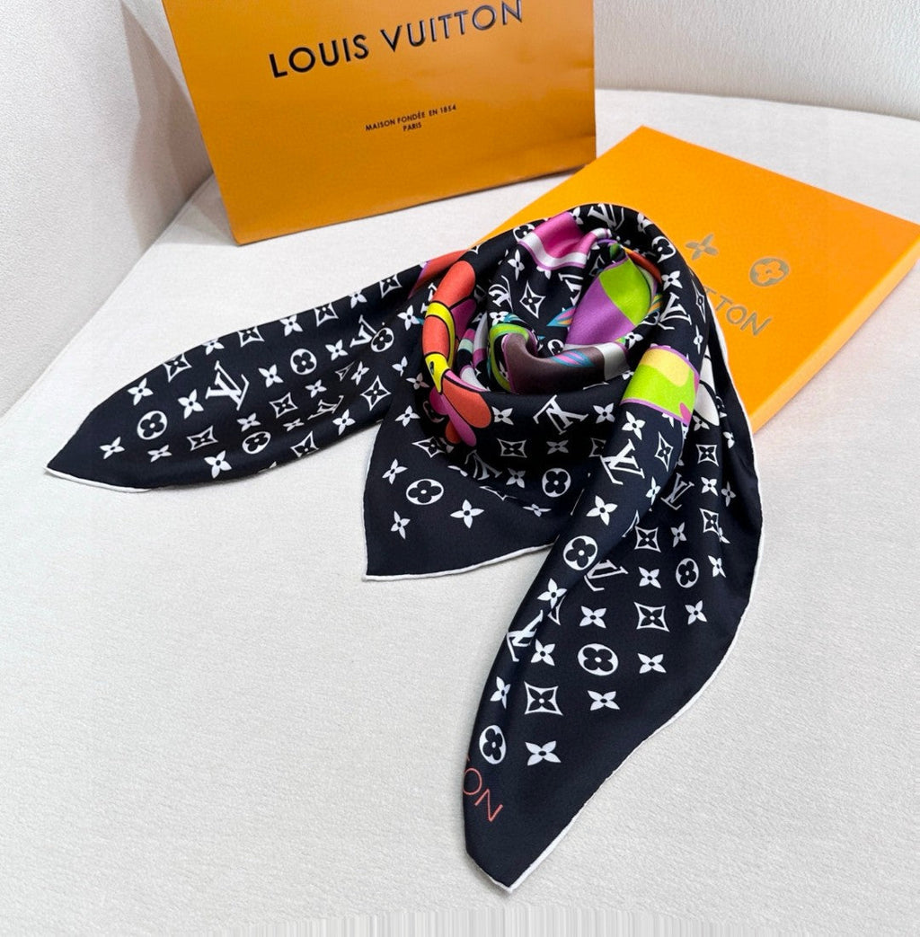 LOUIS VUITTON LV SCARF 90 CM IN SILK 733947