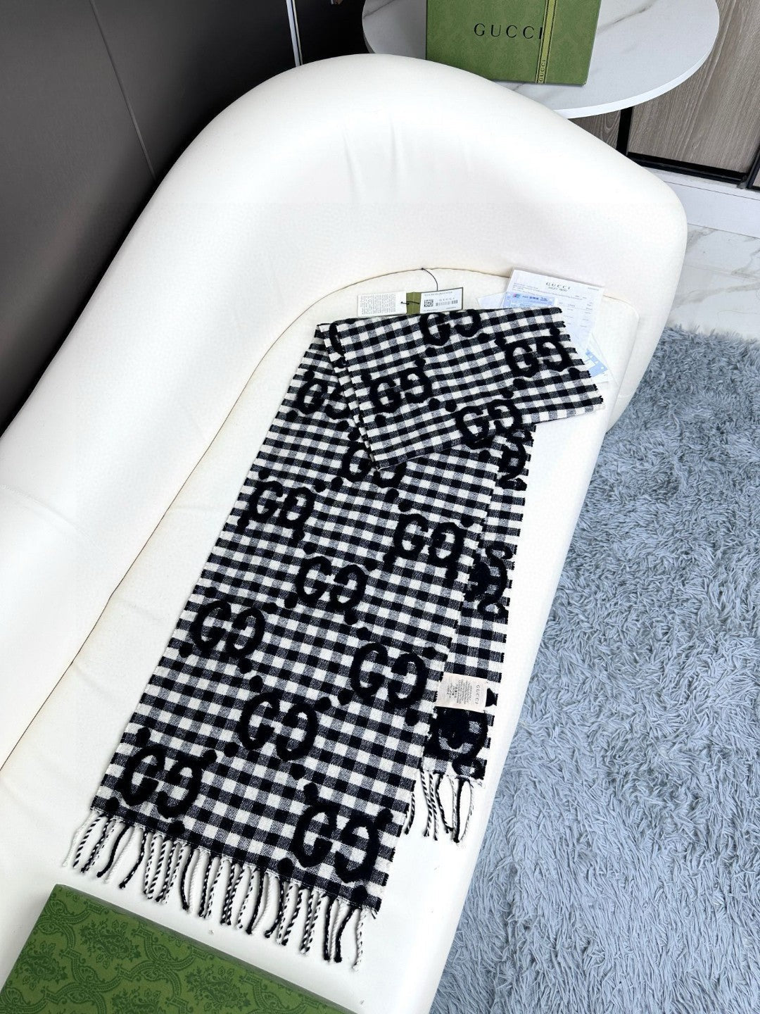 GUCCI 25S SCARF 220 IN CASHMERE 732134