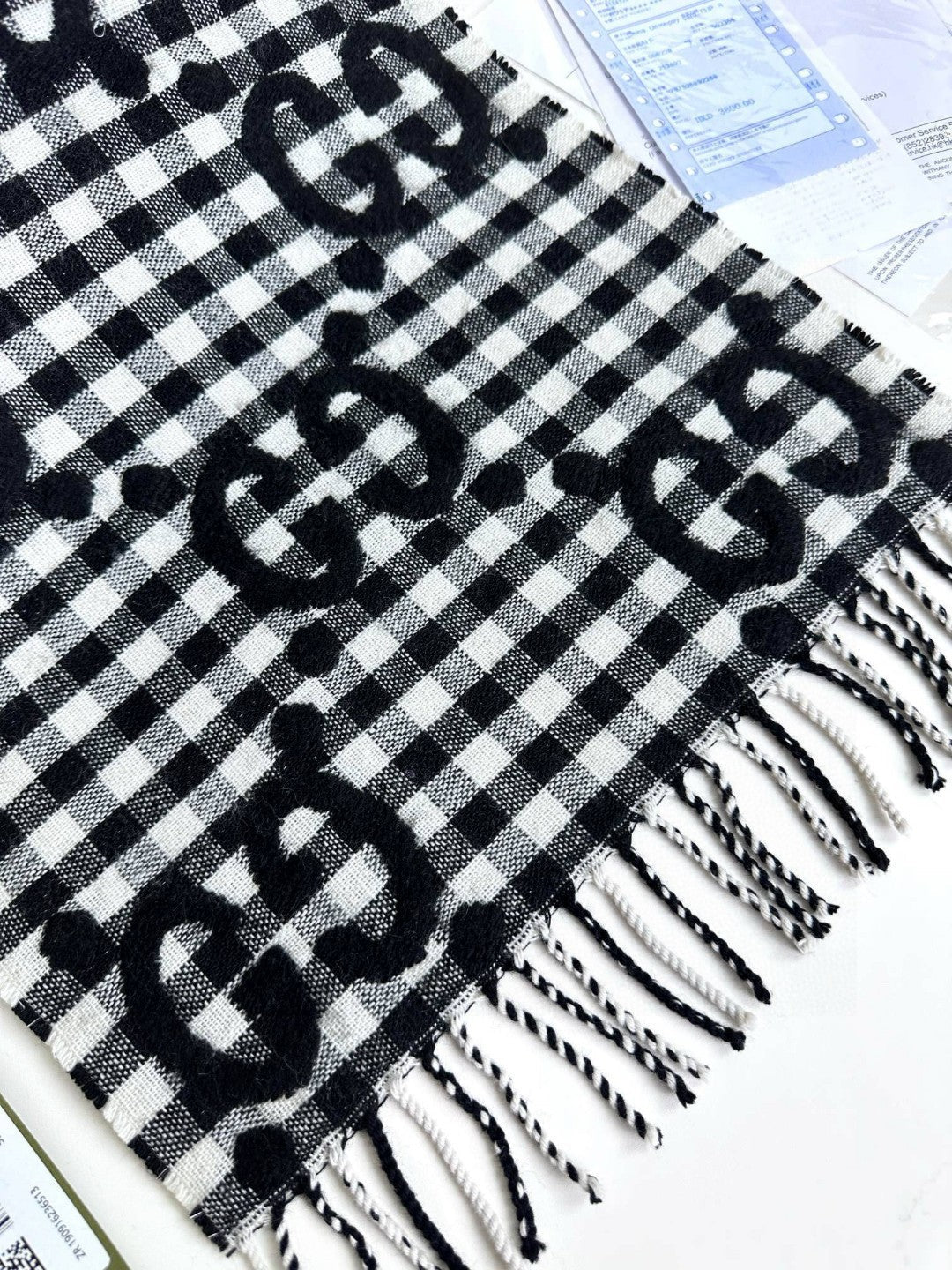 GUCCI 25S SCARF 220 IN CASHMERE 732134