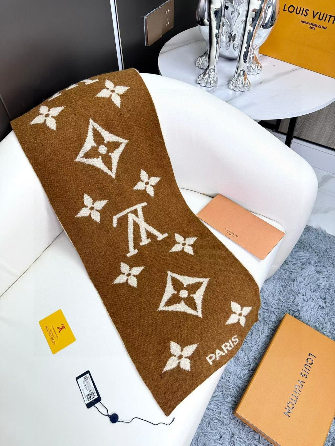 LOUIS VUITTON LV SCARF 180 CM IN CASHMERE 700778
