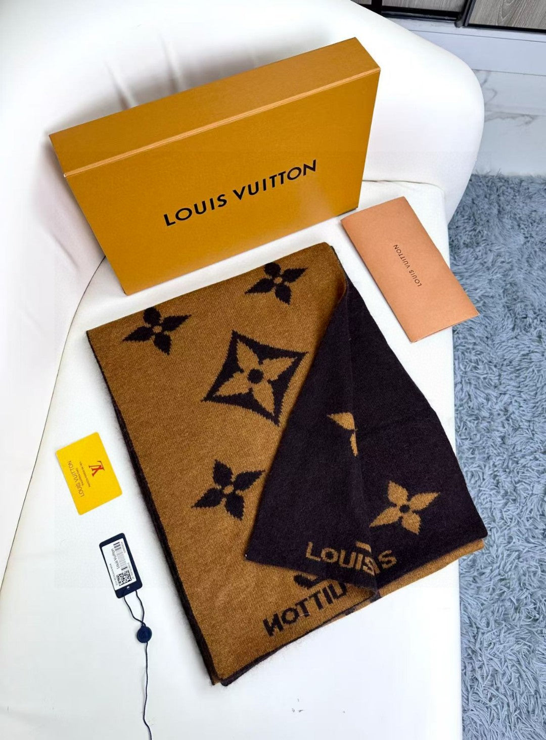 LOUIS VUITTON LV SCARF 180 CM IN CASHMERE 700779