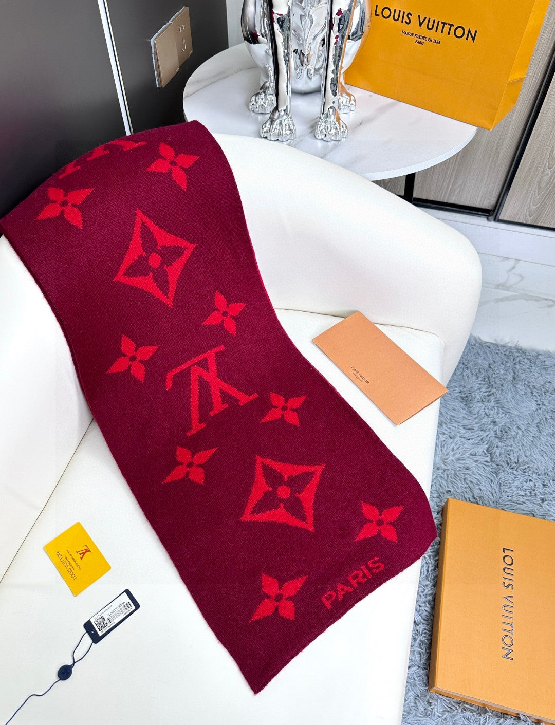 LOUIS VUITTON LV SCARF 180 CM IN CASHMERE 700780