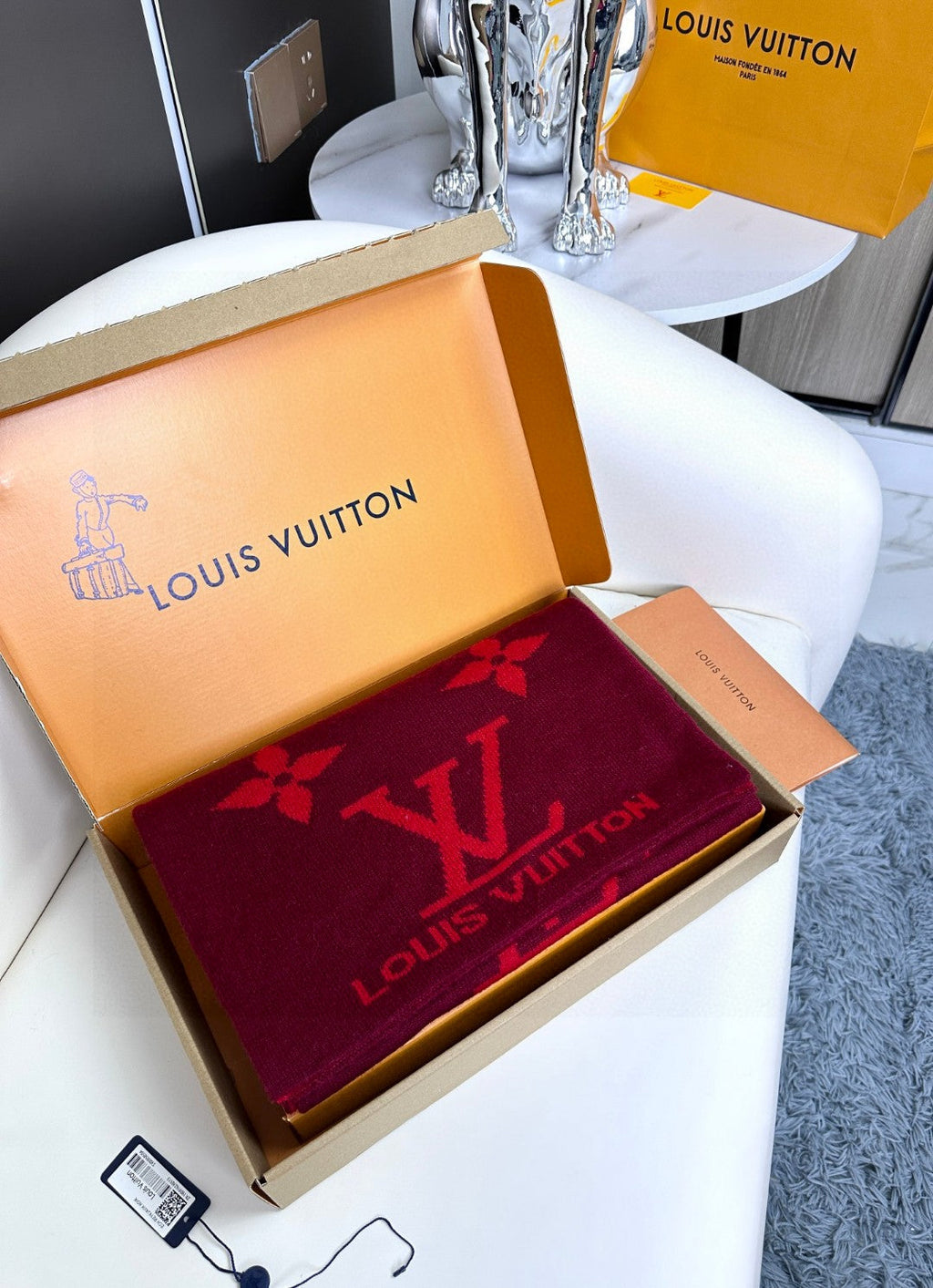 LOUIS VUITTON LV SCARF 180 CM IN CASHMERE 700780