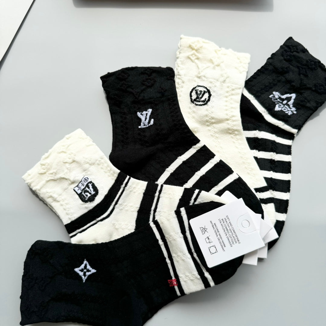 LOUIS VUITTON LOW-CUT SOCKS 406434 (1 BOX)