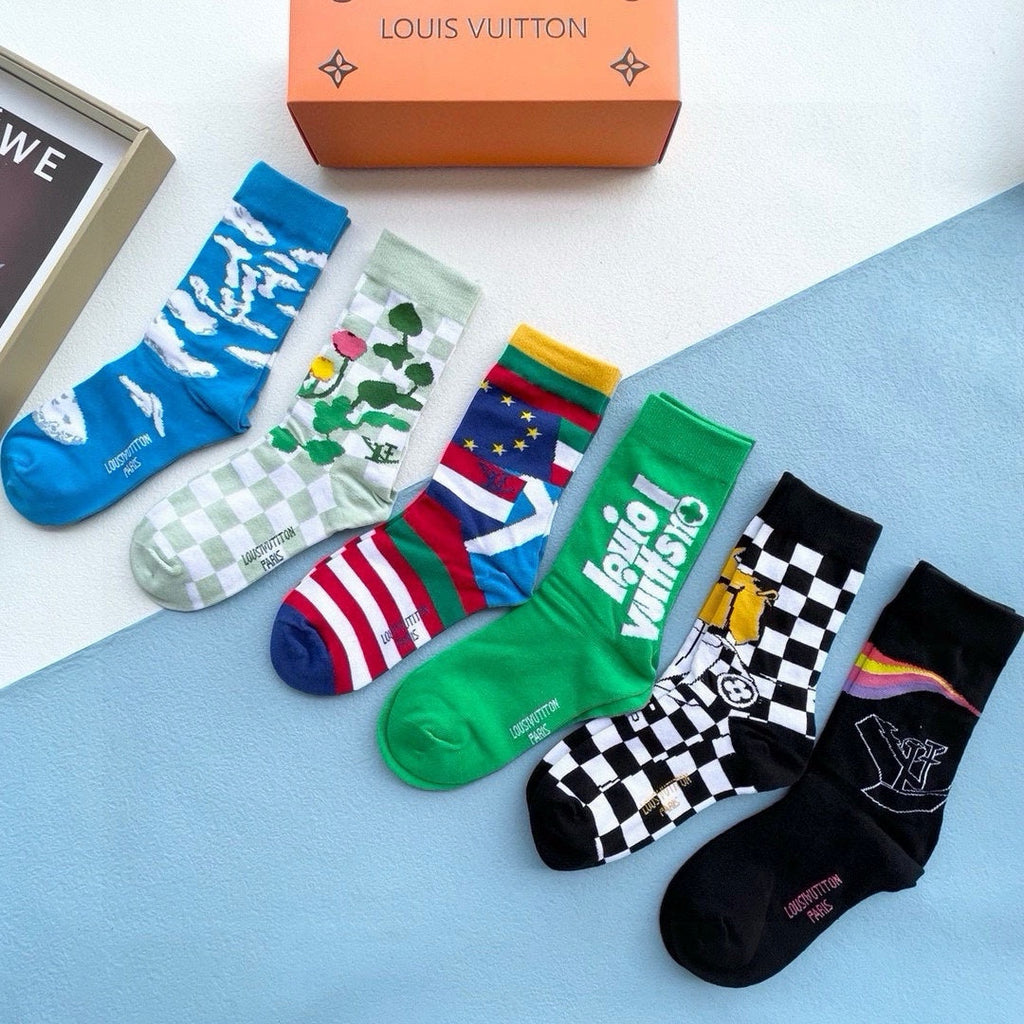 LOUIS VUITTON KNEE - HIGH SOCKS 423907 (1 BOX)