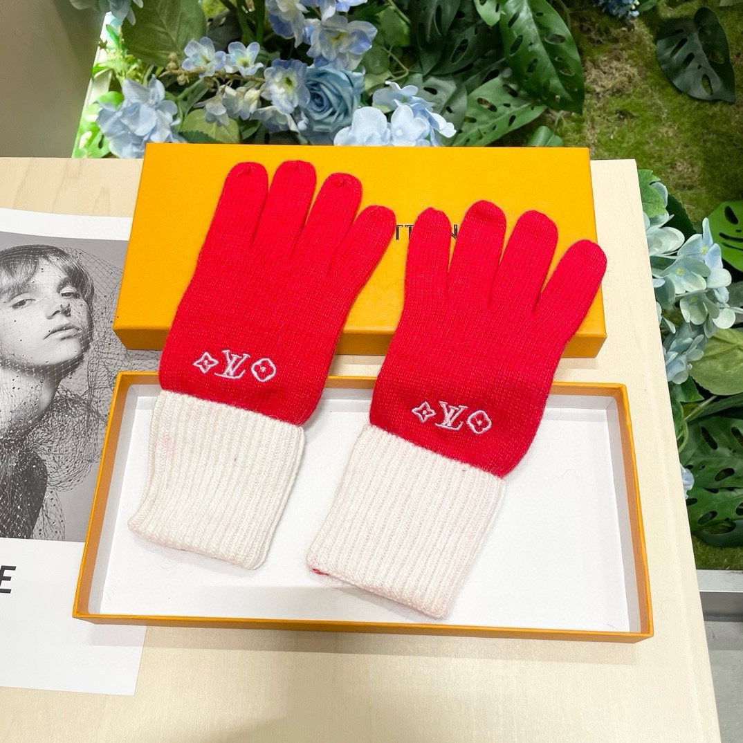 LOUIS VUITTON GLOVES IN CHERRY RED MIX WHITE WOOL 458551