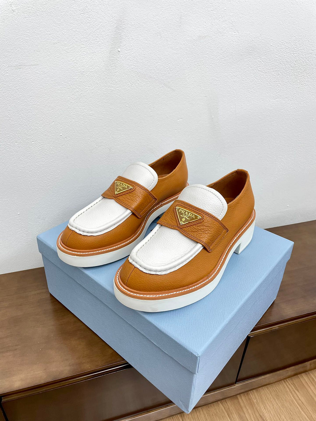 PRADA CHOCOLATE LOAFERS WHITE AND BRONZE CALFSKIN