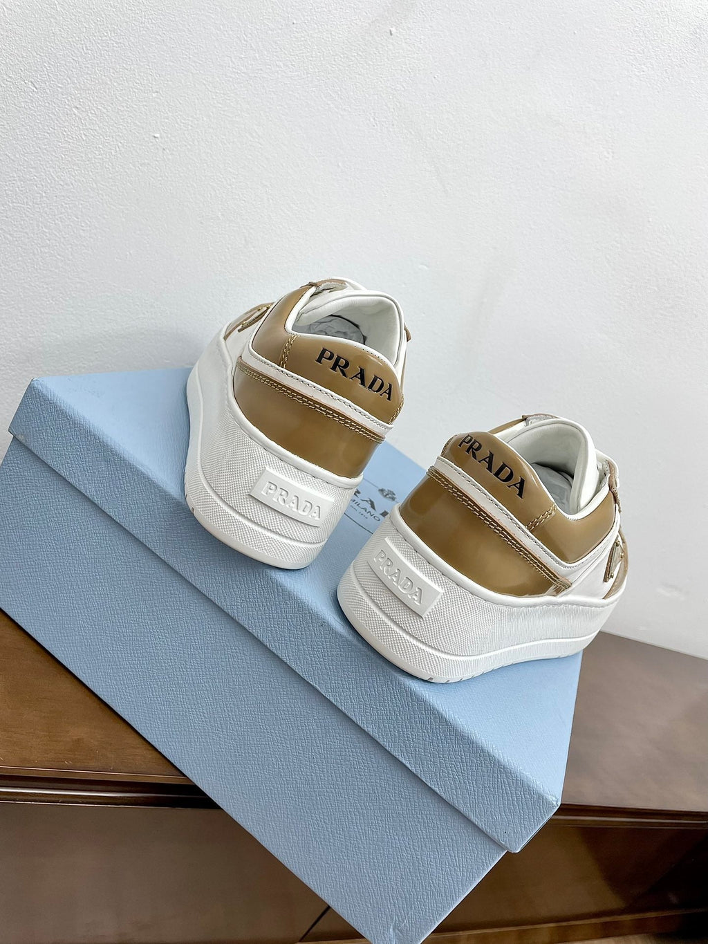 PRADA DOWNTOWN BOLD SNEAKERS WHITE AND PEANUT CALFSKIN