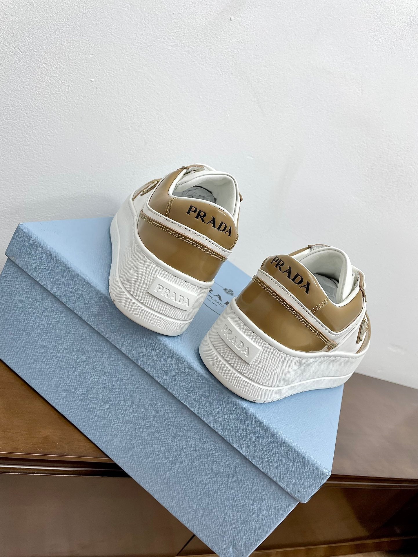 PRADA DOWNTOWN BOLD SNEAKERS WHITE AND PEANUT CALFSKIN