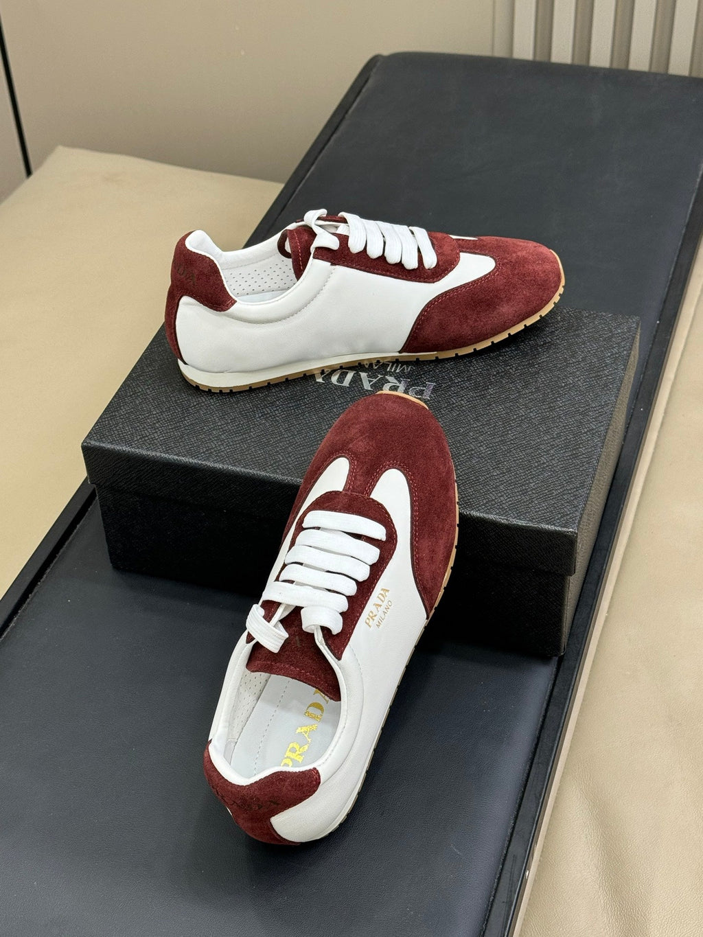 PRADA 25S SNEAKER IN WHITE MIX RK RED SUEDE STYLE 3
