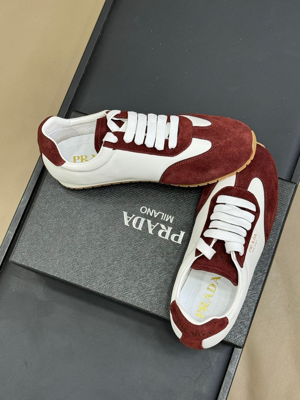 PRADA 25S SNEAKER IN WHITE MIX RK RED SUEDE STYLE 3