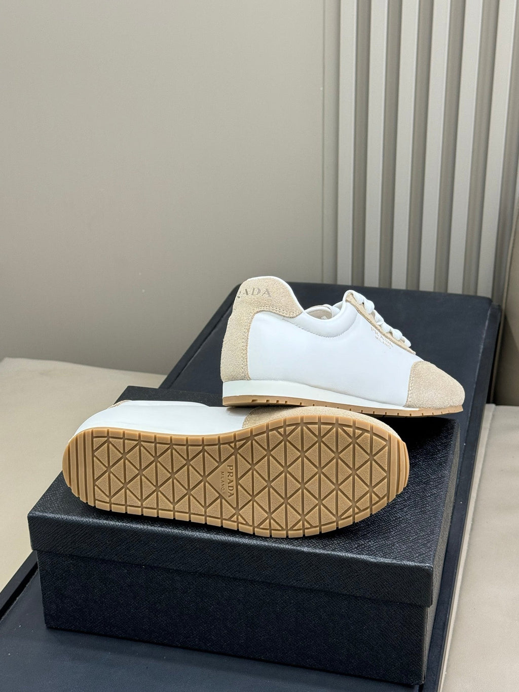 PRADA 25S SNEAKER IN WHITE MIX RK BEIGE SUEDE STYLE 2