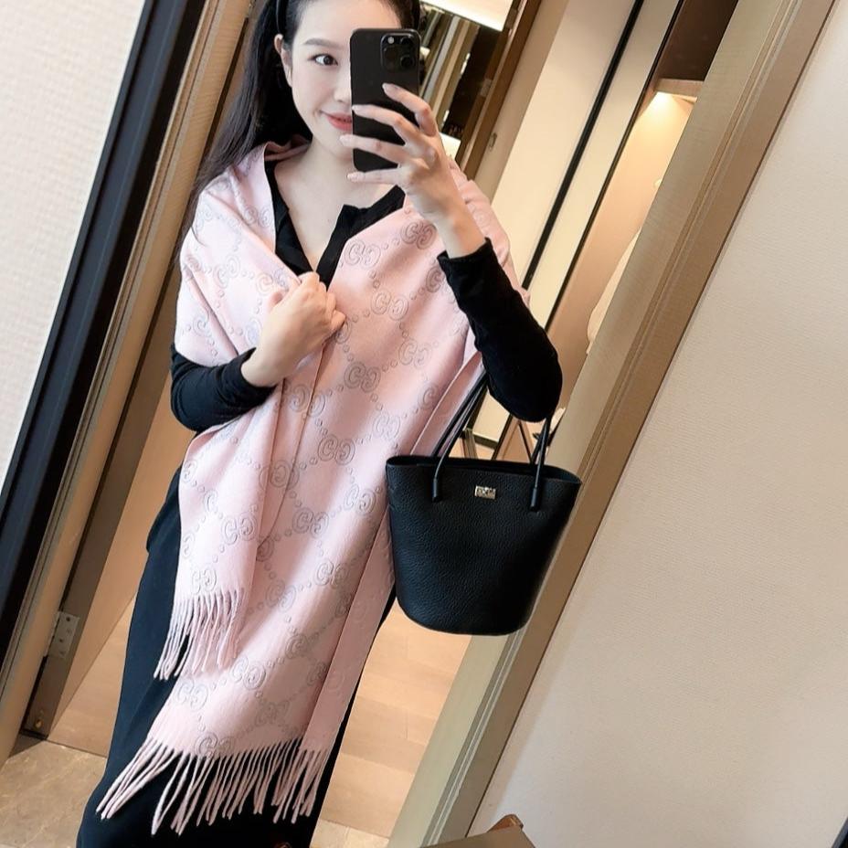 GUCCI SCARF IN LIGHT PINK CASHMERE 405596