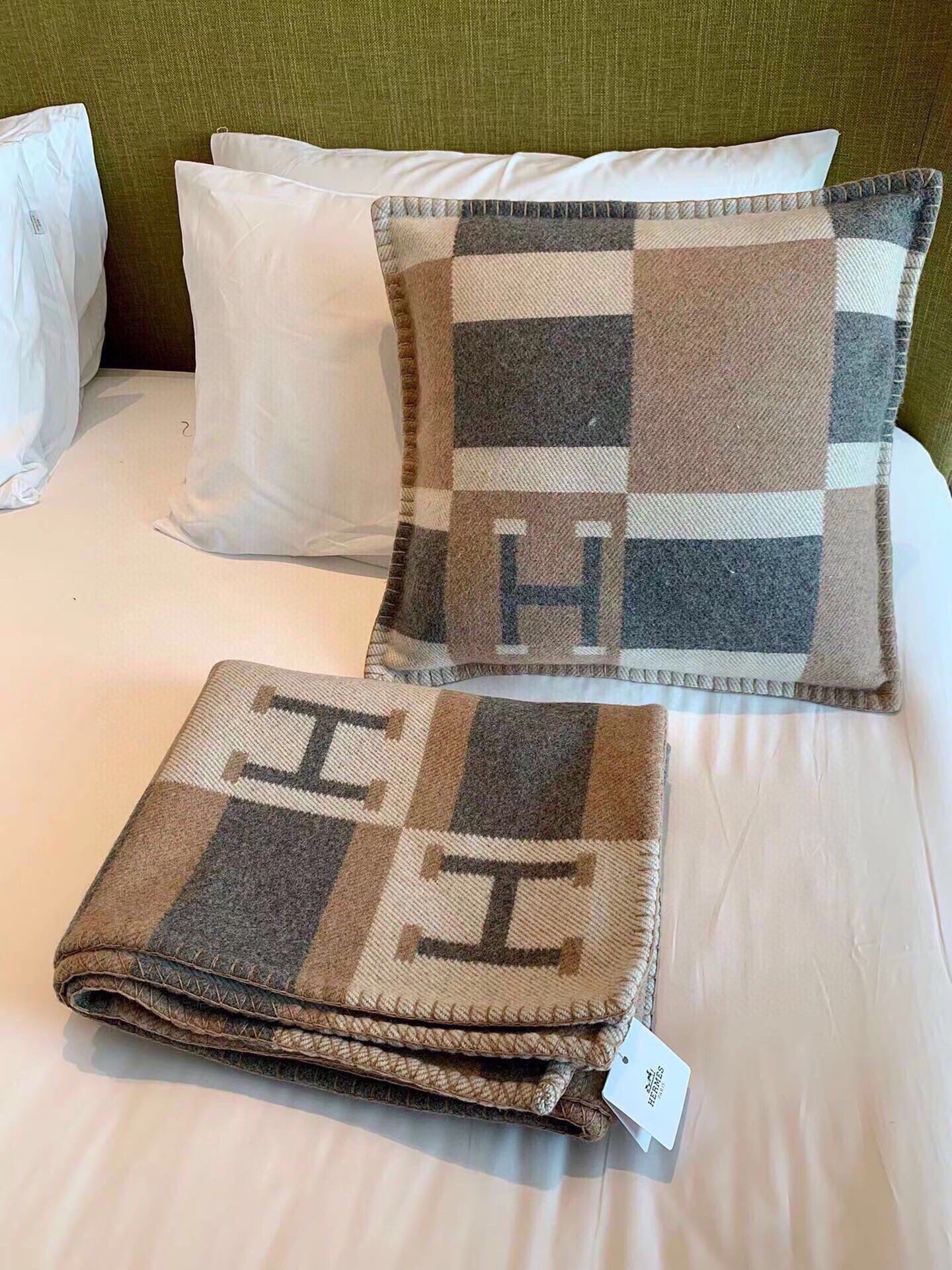 HERMES BLANKET 170 CM IN COLORFUL WOOL AND CASERE 118342