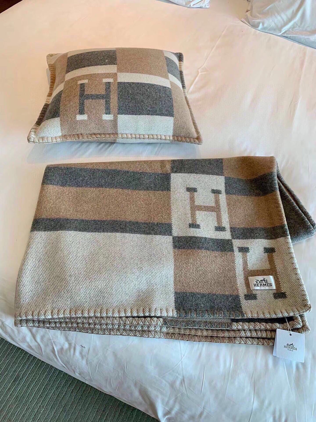 HERMES BLANKET 170 CM IN COLORFUL WOOL AND CASERE 118342