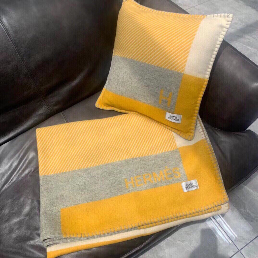 HERMES H RIVIERA BLANKET 200 CM IN CLASSIC YELLOW WOOL AND CASERE 136855