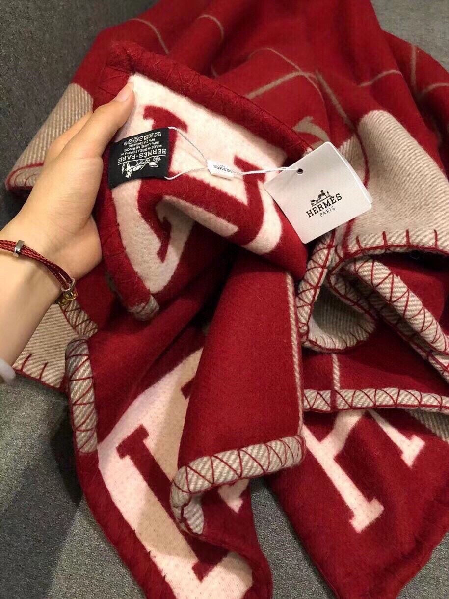 HERMES AVALON III THROW BLANKET 175 CM IN CHERRY RED WOOL AND CASERE 351743