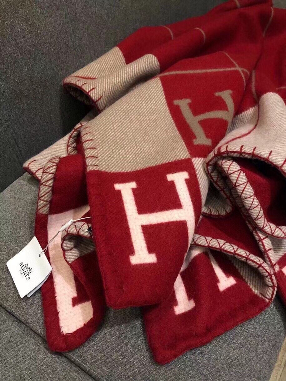 HERMES AVALON III THROW BLANKET 175 CM IN CHERRY RED WOOL AND CASERE 351743